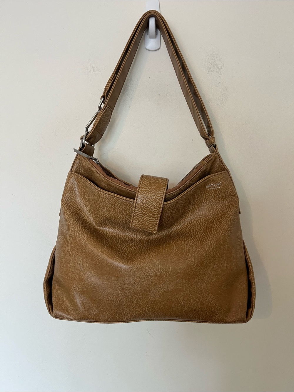 Matt & Nat Tan Brown Distressed Vegan Leather Hobo Shoulder Bag Y2K Style - Picture 2 of 13